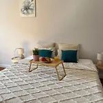 72M2 Spacious Krakow Apartments By Rentujemy